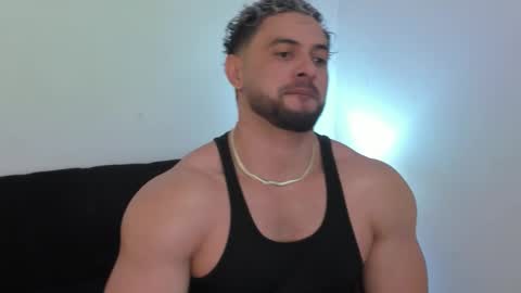 Snapshot of thomas_brandon chatting on 17, 2, 2026 Thomas Brandon online show from 17, 2, 2026