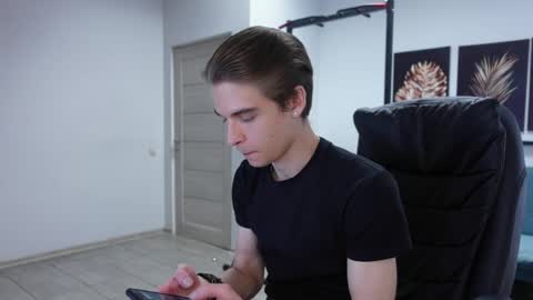 THOMAS BRONS online show from 4, 6, 2026