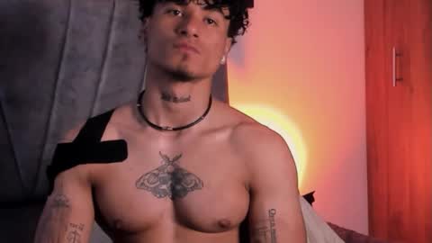 Snapshot of thomas_fit1 chatting on 7, 10, 2025 Thomas 3 JUST STAY AND BE MY LAST LOVE online show from 7, 10, 2025