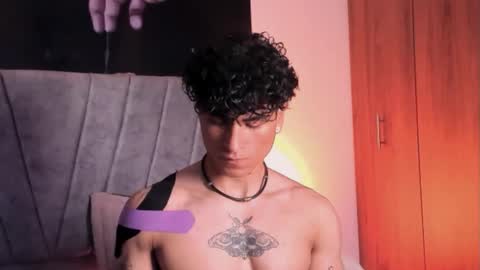 Snapshot of thomas_fit1 chatting on 9, 10, 2025 Thomas 3 JUST STAY AND BE MY LAST LOVE online show from 9, 10, 2025