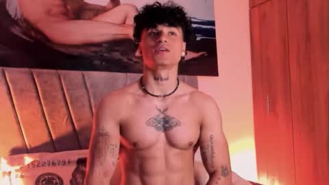 Snapshot of thomas_fit1 chatting on 20, 10, 2025 Thomas 3 JUST STAY AND BE MY LAST LOVE online show from 20, 10, 2025