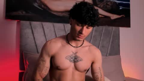 Thomas 3  JUST STAY AND BE MY LAST LOVE online show from 21, 12, 2025