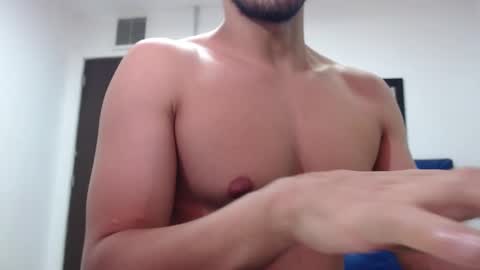 Snapshot of thomas_neuman chatting on 8, 2, 2025 Thomas online show from 8, 2, 2025