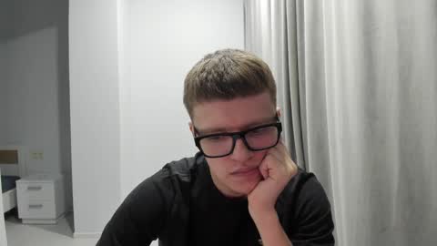 Tomas online show from 6, 12, 2024