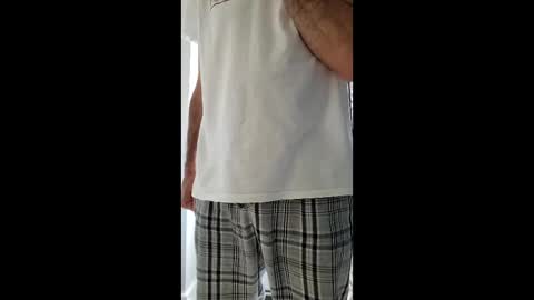 thompp02 online show from 17, 4, 2026