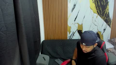 thomson_hot01 online show from 16, 1, 2026