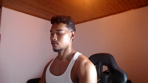 Snapshot of thong_21 chatting on 14, 6, 2026 Thong online show from 14, 6, 2026