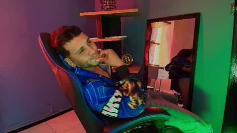 Snapshot of thonixxx_mr chatting on 24, 2, 2026 Thonixxx mr online show from 24, 2, 2026