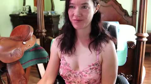 ThornburyRose online show from 13, 5, 2026