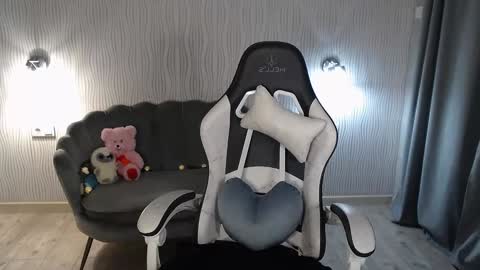 Tina online show from 2, 12, 2024