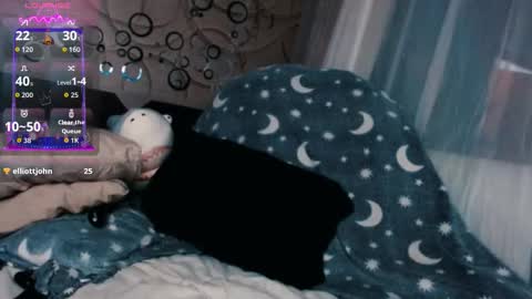 Snapshot of tia_meow chatting on 27, 9, 2025 tiameow online show from 27, 9, 2025