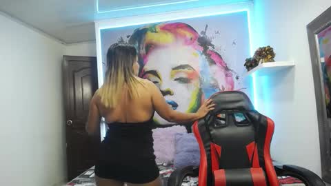 Snapshot of tiana_breeze chatting on 26, 9, 2025 tiana_breeze online show from 26, 9, 2025
