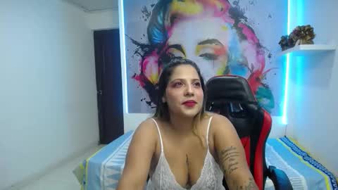 Snapshot of tiana_breeze chatting on 13, 10, 2025 tiana_breeze online show from 13, 10, 2025