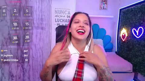 Snapshot of tiana_breeze chatting on 20, 10, 2025 tiana_breeze online show from 20, 10, 2025