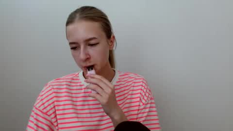 Tiara online show from 3, 7, 2026
