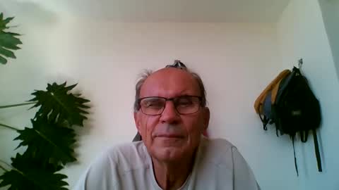 Snapshot of tiaretiareopui chatting on 2, 11, 2025 tiaretiareopui online show from 2, 11, 2025