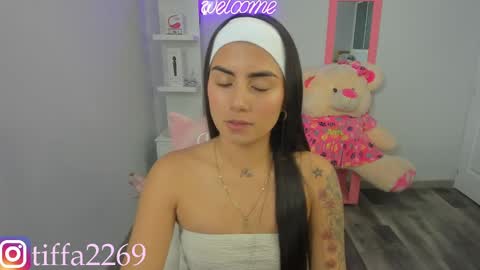 Snapshot of tifany_tay2 chatting on 18, 1, 2025 hey am julietha online show from 18, 1, 2025