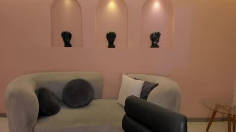 Tiffanny Sins online show from 22, 3, 2026