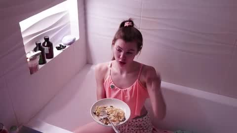 Im here on Fridays Saturdays Sundays  online show from 5, 3, 2026