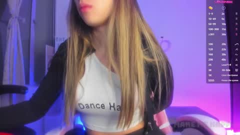 Snapshot of tiffany_bela chatting on 6, 1, 2025 Tiffany Bela online show from 6, 1, 2025