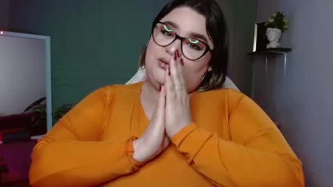 dont forget ask for custom vids  online show from 6, 12, 2024