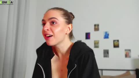 Snapshot of tiffany_loong chatting on 30, 9, 2025 tiffany online show from 30, 9, 2025