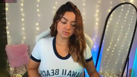 Tiffany Lopez online show from 22, 9, 2025