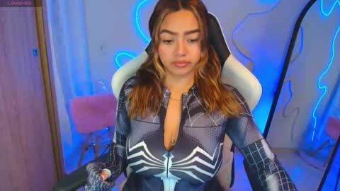 Tiffany Lopez online show from 16, 4, 2026