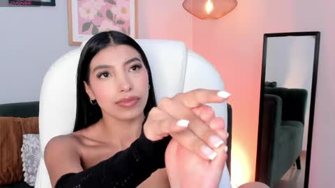 Snapshot of tiffany_low chatting on 14, 5, 2026 tiffany_low online show from 14, 5, 2026
