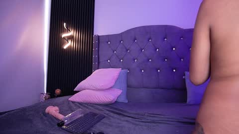 tiffany_sander online show from 23, 11, 2025