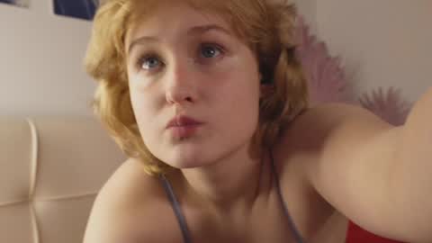 tiffanyjons online show from 26, 1, 2025