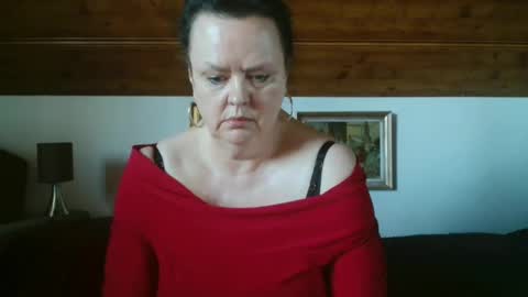 TiffanyMature online show from 25, 9, 2025