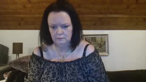 TiffanyMature online show from 2, 10, 2025