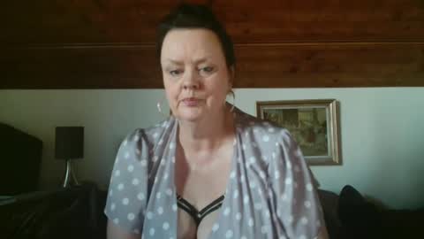 TiffanyMature online show from 3, 10, 2025