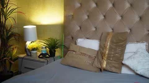  Tiffany  online show from 2, 11, 2025