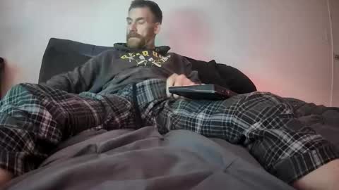 Tiggity23 come stroke my 9 cock with ne online show from 28, 5, 2026