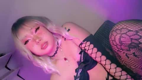 tight_elliana online show from 30, 3, 2026