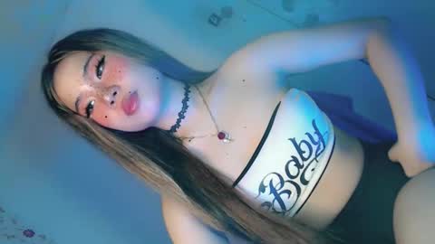 tight_elliana online show from 25, 4, 2026