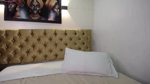 tiiny emilly online show from 2, 11, 2025