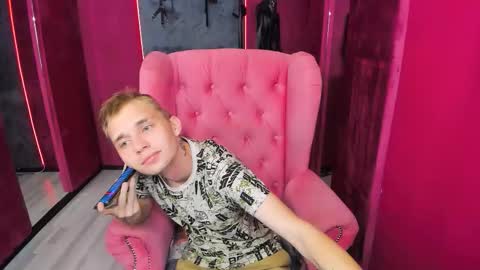 Snapshot of tim_blackk chatting on 5, 10, 2025 Tim online show from 5, 10, 2025