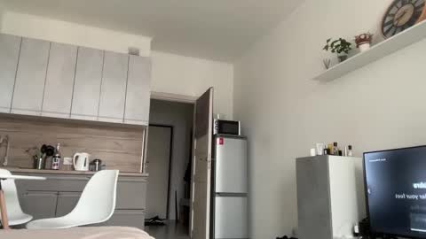 Snapshot of tim_timka chatting on 2, 10, 2025 Kit kat online show from 2, 10, 2025