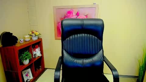 Luisa online show from 11, 2, 2025