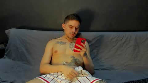 wanna play bareback uncut colombian couple new twink bbk online show from 6, 5, 2026