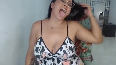 tina cutexx online show from 24, 1, 2025