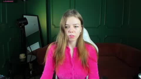 tina_tayllor__ online show from 1, 2, 2026