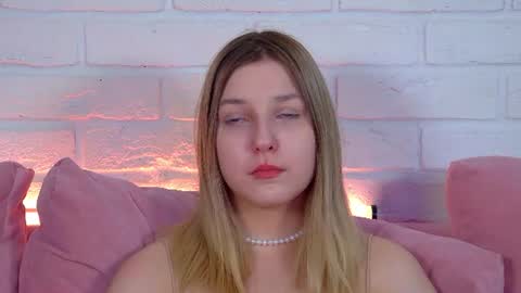 TinaBurton online show from 15, 6, 2026