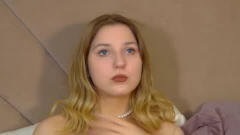 TinaBurton online show from 18, 6, 2026