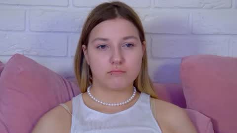 TinaBurton online show from 6, 7, 2026