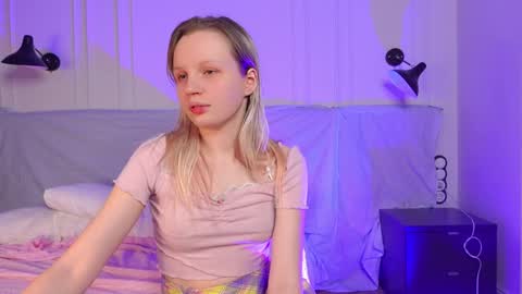 tinasiner online show from 24, 1, 2025