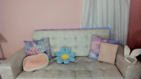 tiny_cora online show from 16, 2, 2025